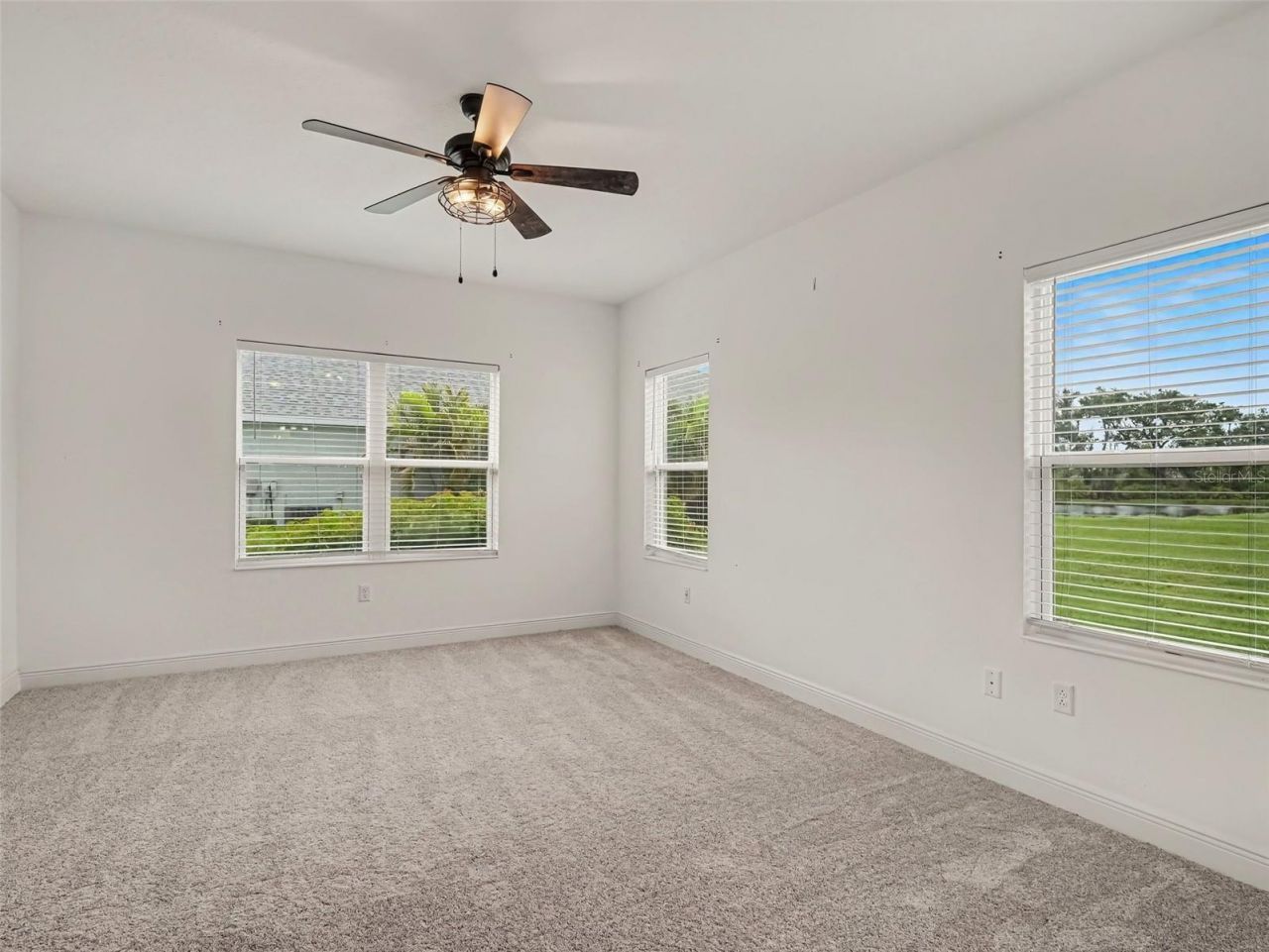 7521 Ridgelake Circle , Bradenton, FL 34203 Photo