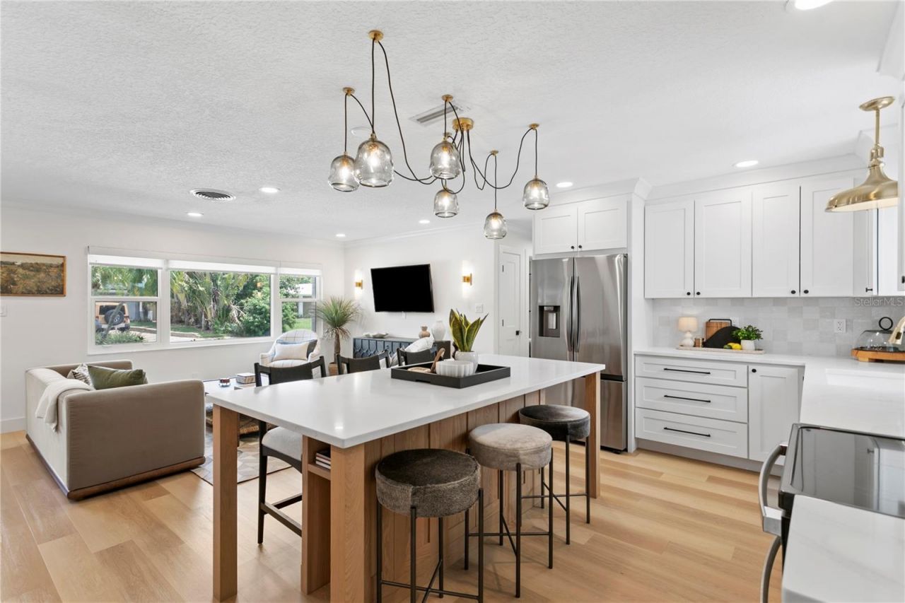 154 45th Avenue Ne, Saint Petersburg, FL 33703 Photo