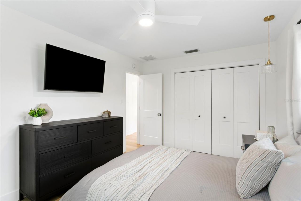 154 45th Avenue Ne, Saint Petersburg, FL 33703 Photo