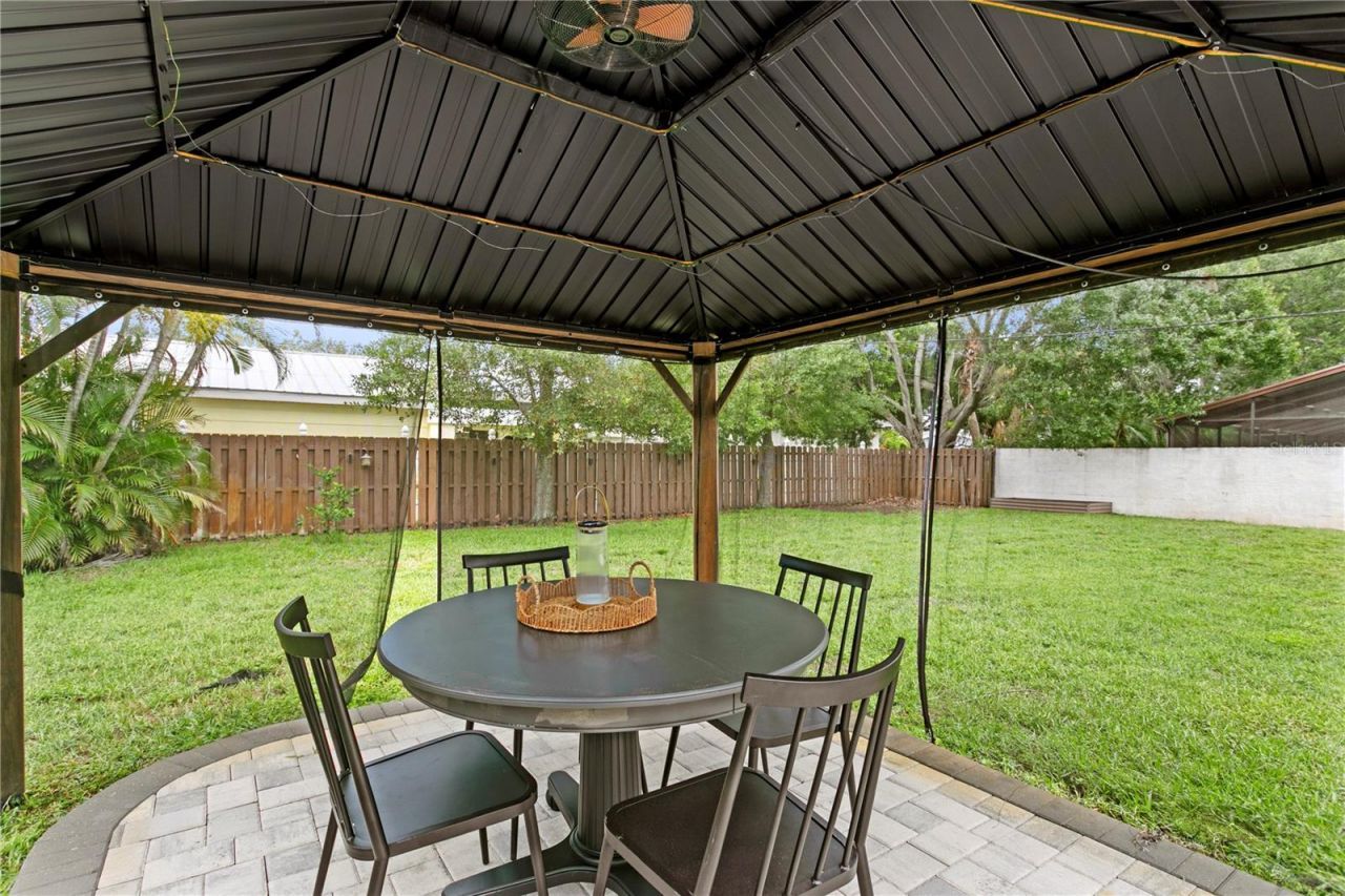 154 45th Avenue Ne, Saint Petersburg, FL 33703 Photo