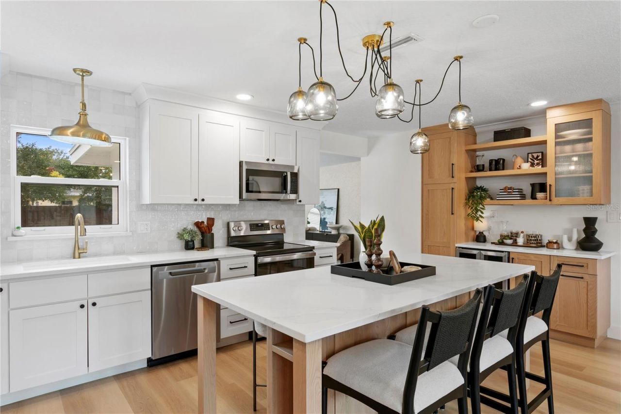 154 45th Avenue Ne, Saint Petersburg, FL 33703 Photo