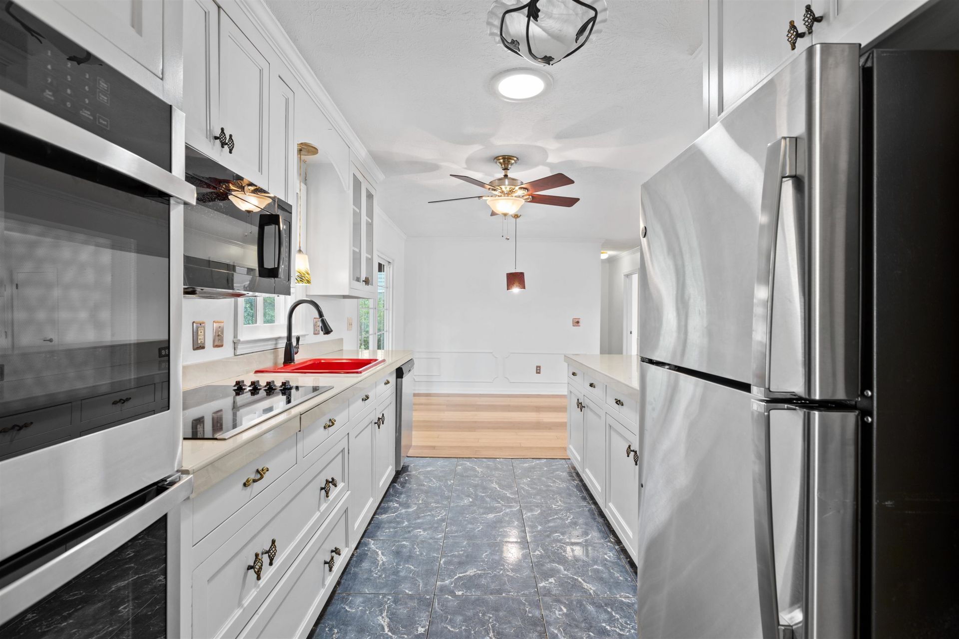 706 Thomas Ave. Photo 11