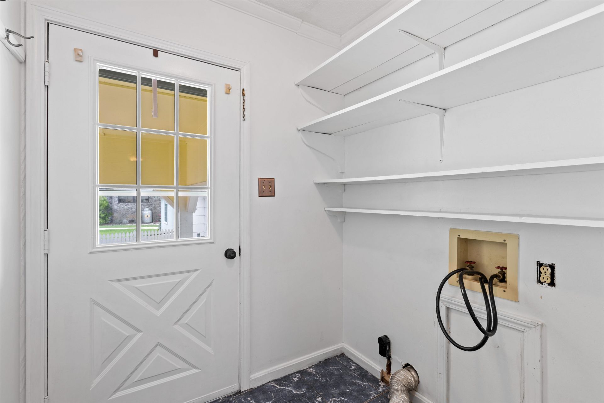 706 Thomas Ave. Photo 20