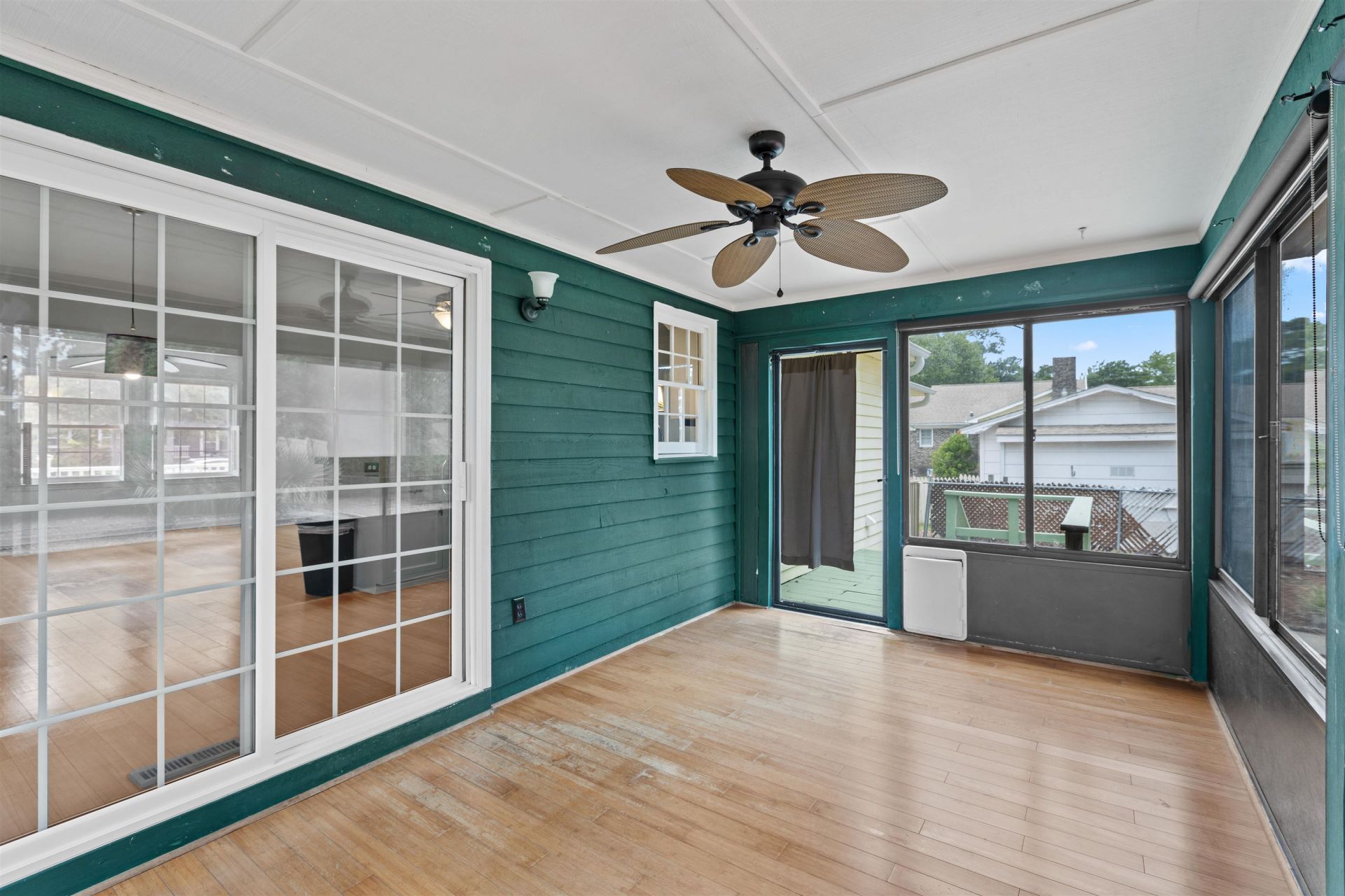 706 Thomas Ave. Photo 21