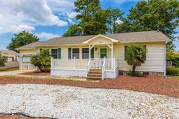 706 Thomas Ave. photo 4