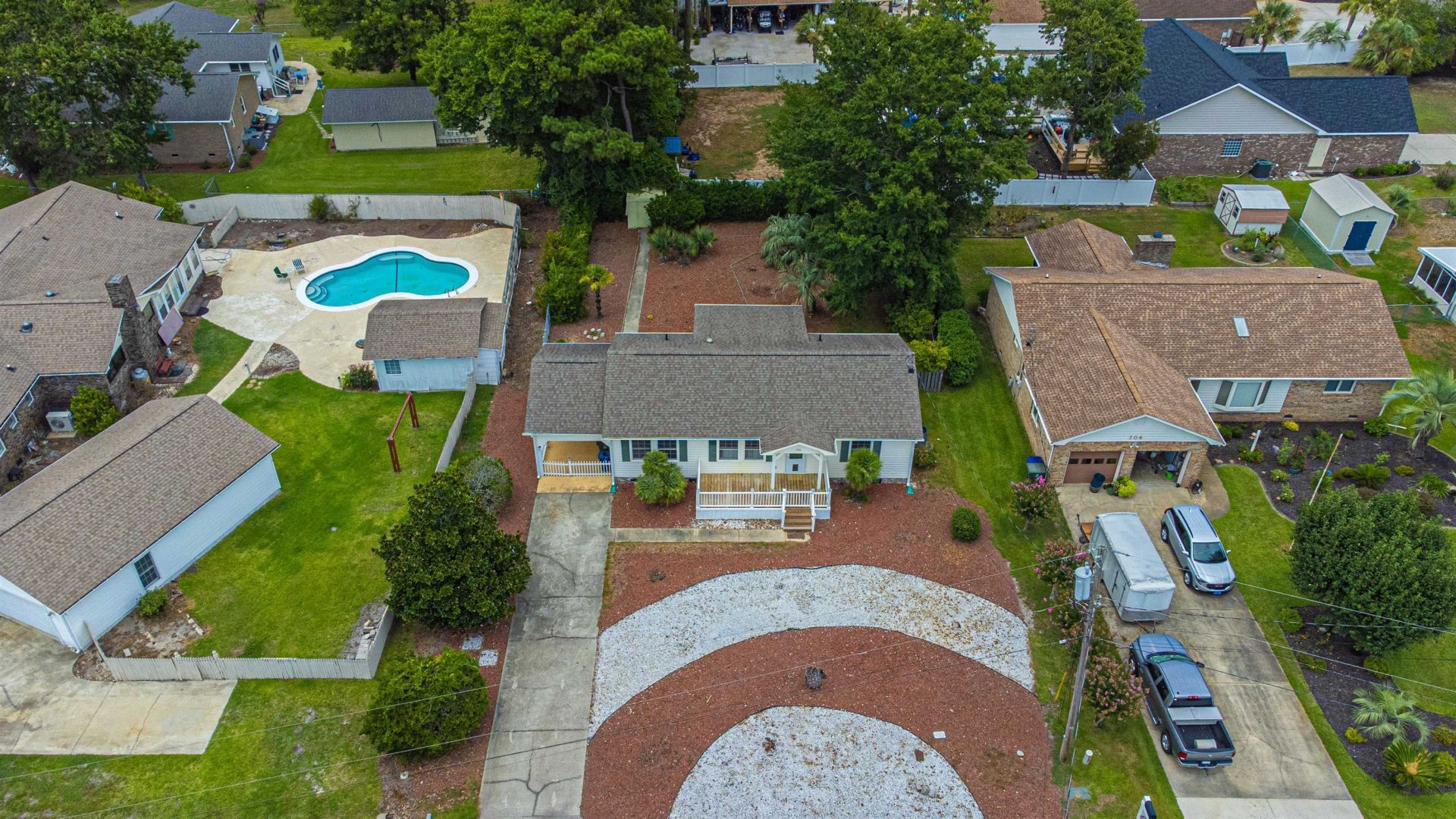 706 Thomas Ave. Photo 36