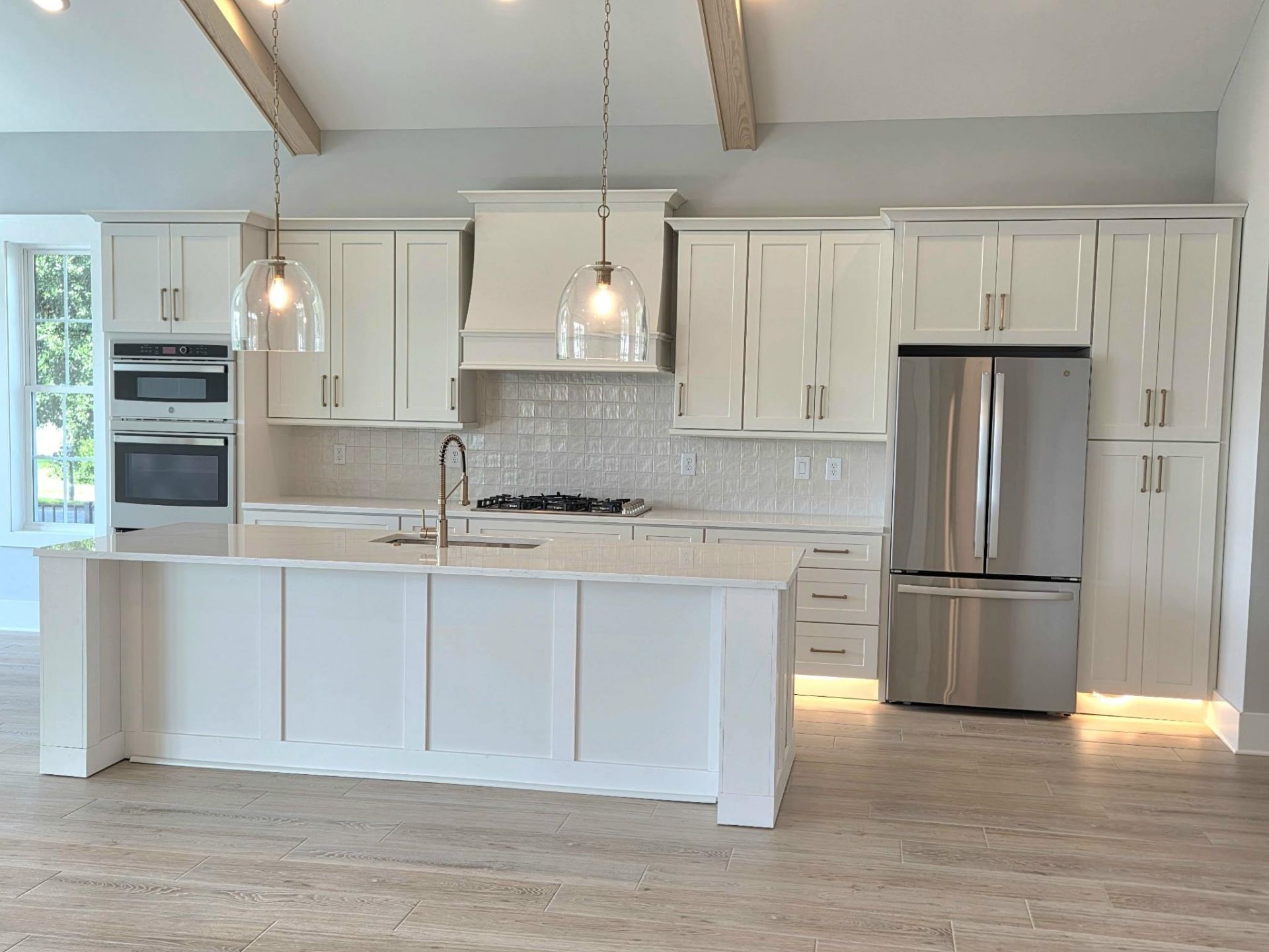 993 Crystal Waterway Dr. Photo 4
