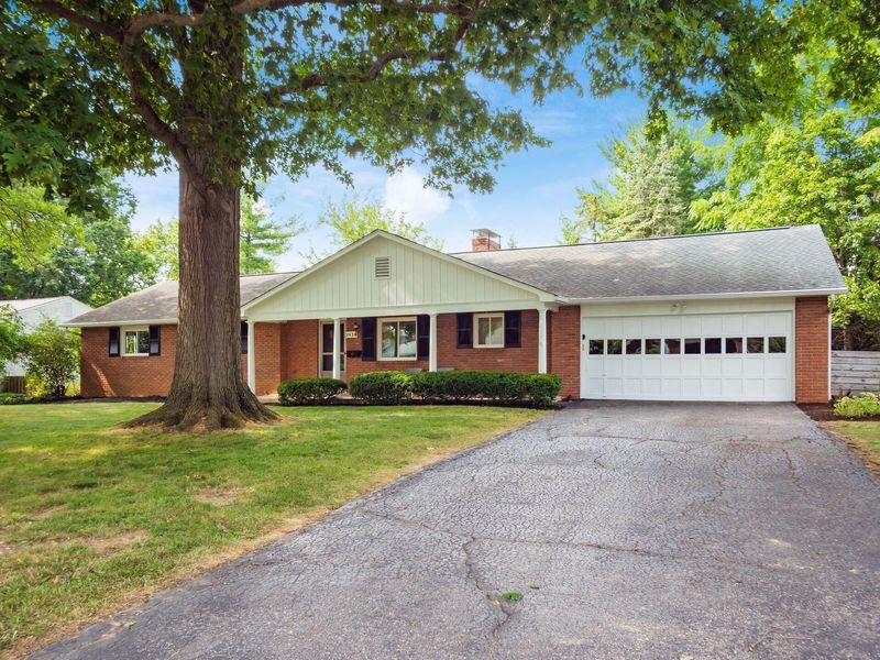 2030 Chardon Road, Columbus, OH 43220 Photo 4