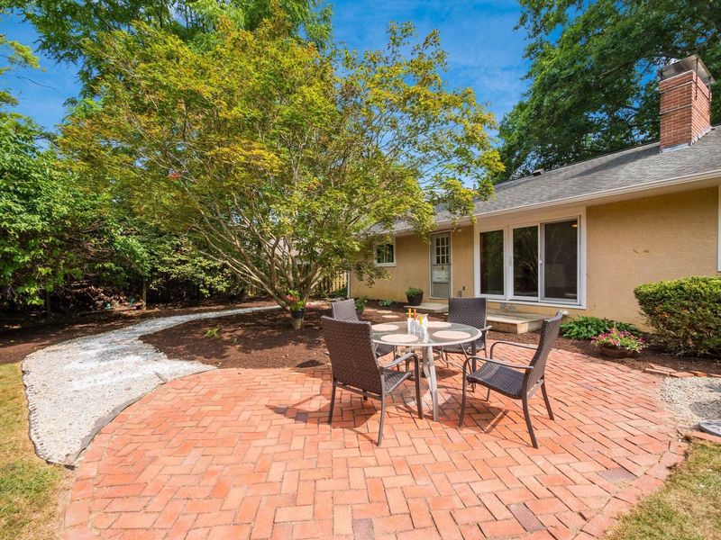 2030 Chardon Road, Columbus, OH 43220 Photo 44