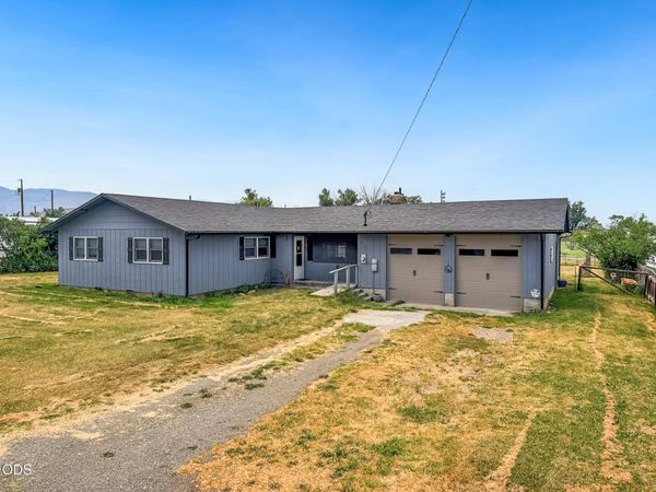 1050 S Bridge Street, Prairie City, OR 97869