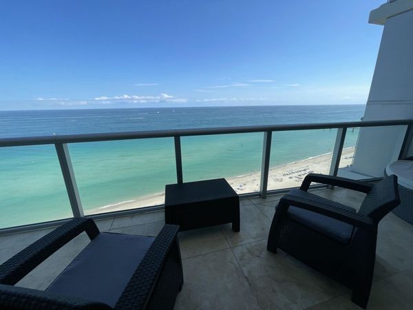 17001 COLLINS Avenue, Unit 1806, Sunny Isles Beach, FL 33160