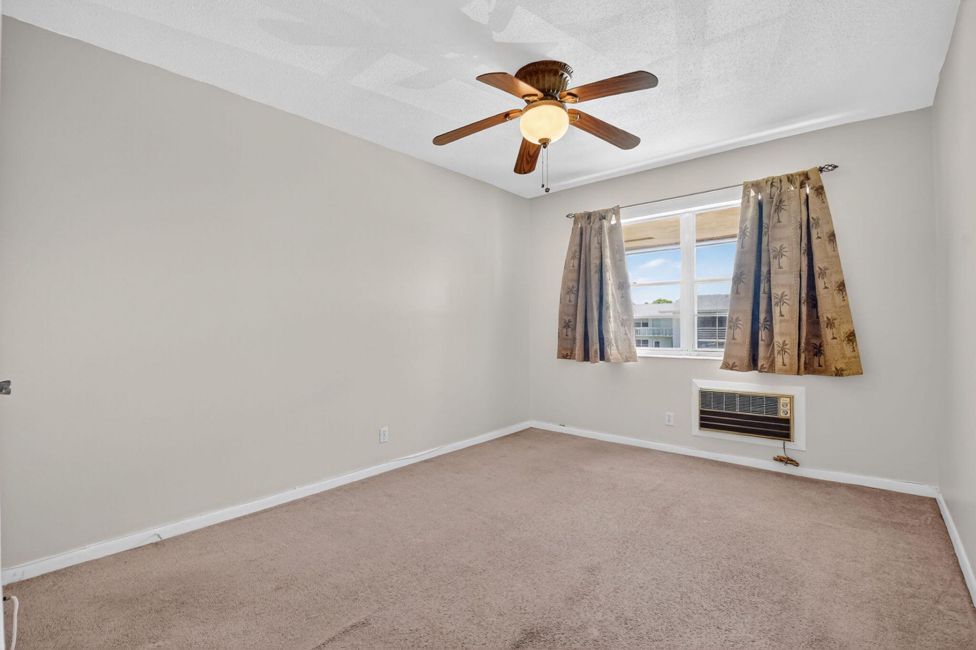 162 Easthampton G, West Palm Beach, FL 33417 Photo