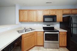 572 Truman Drive photo 4