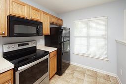 572 Truman Drive photo 4