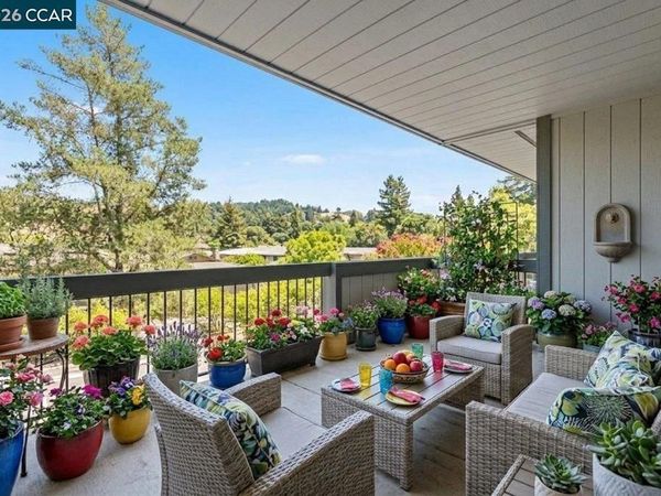 2091 Ascot Dr., Unit 130, Moraga, CA 94556
