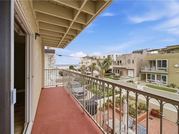 28 16th Street, Hermosa Beach, CA 90254