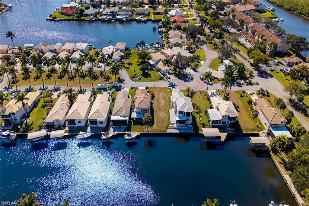 187 Eveningstar Cay , Naples, FL 34114 Photo
