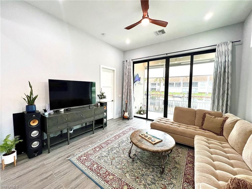 187 Eveningstar Cay , Naples, FL 34114 Photo