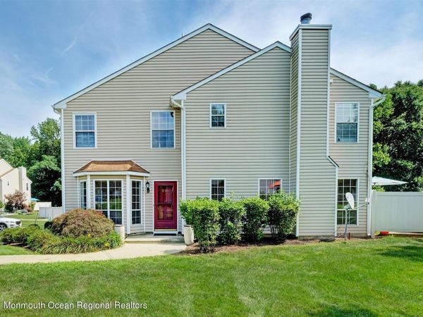 226 Teasdale Place, Morganville, NJ 07751