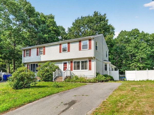 17 Pine Knoll Lane, Unit B, Taunton, MA 02780