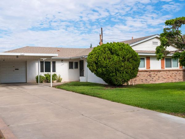 3413 Florida Street NE, Albuquerque, NM 87110