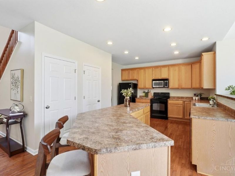 316 Delaware Drive, Hamilton Twp, OH 45039 Photo 13