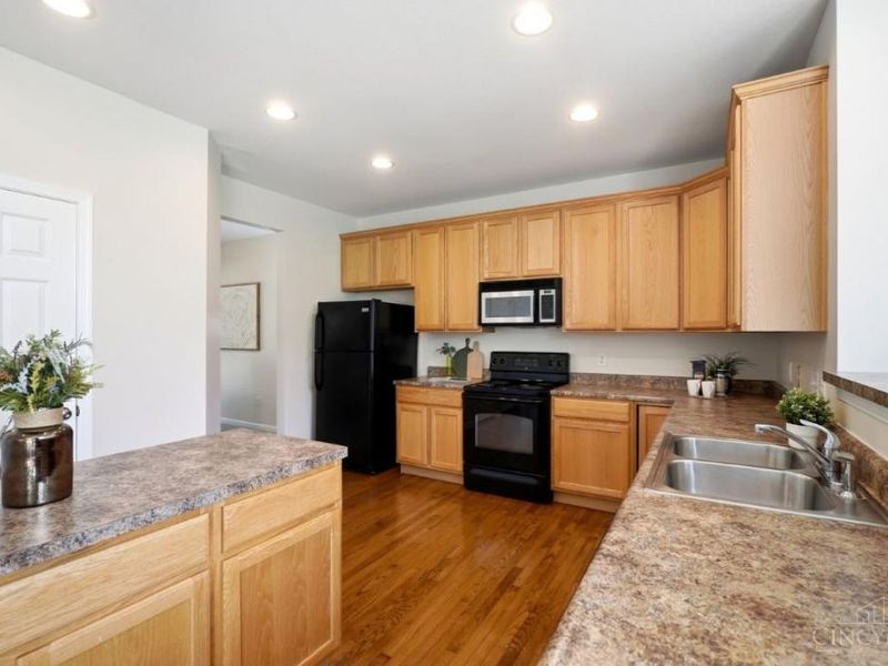 316 Delaware Drive, Hamilton Twp, OH 45039 Photo 16