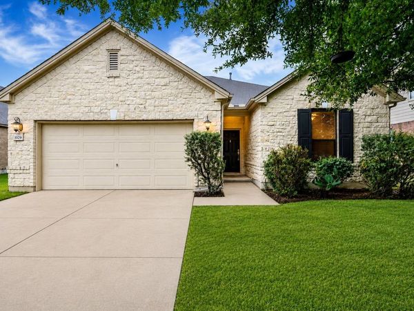 1029 Hyde Park DR, Round Rock, TX 78665