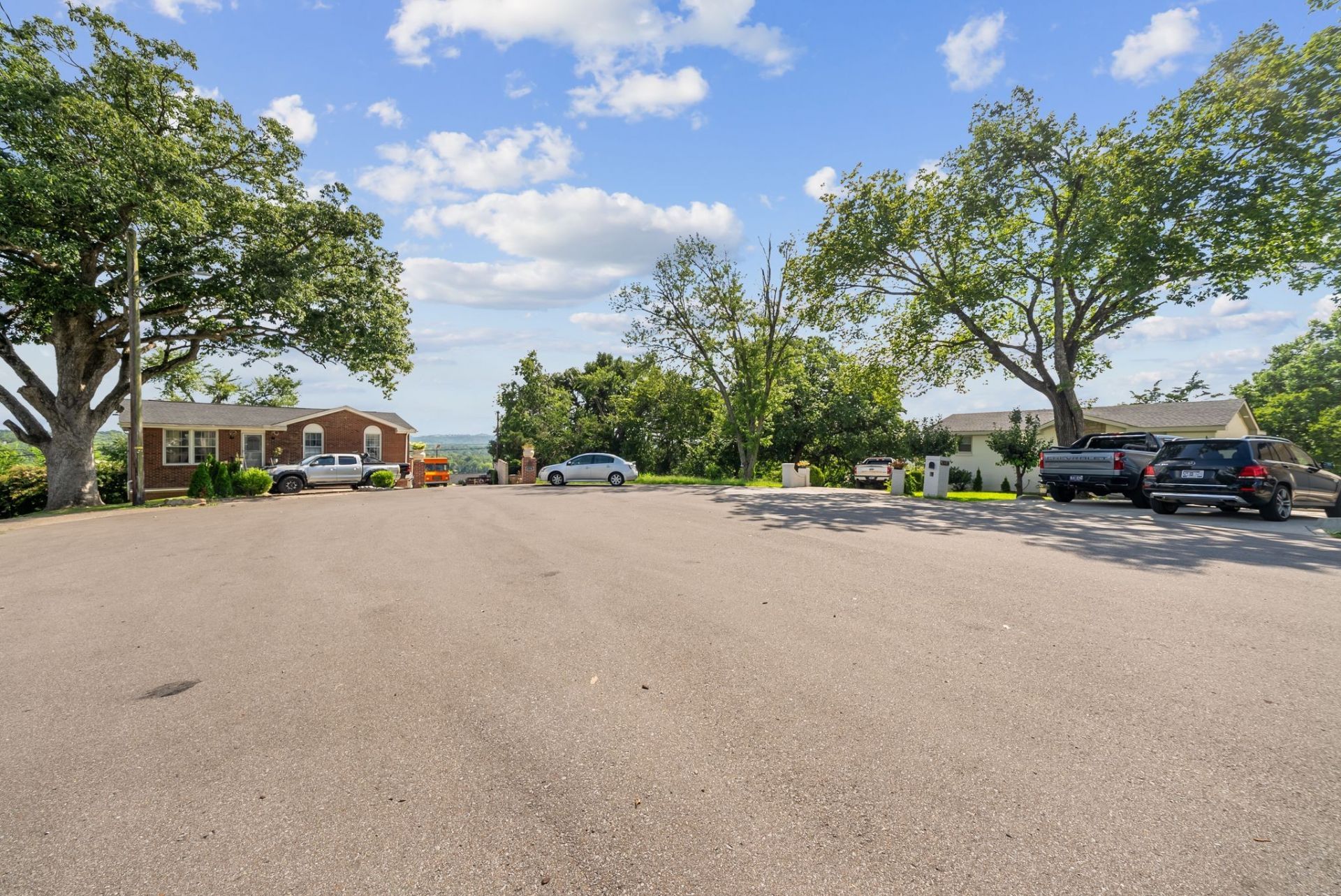 6537 Mercomatic Ct, Nashville, TN 37209 Main Photo