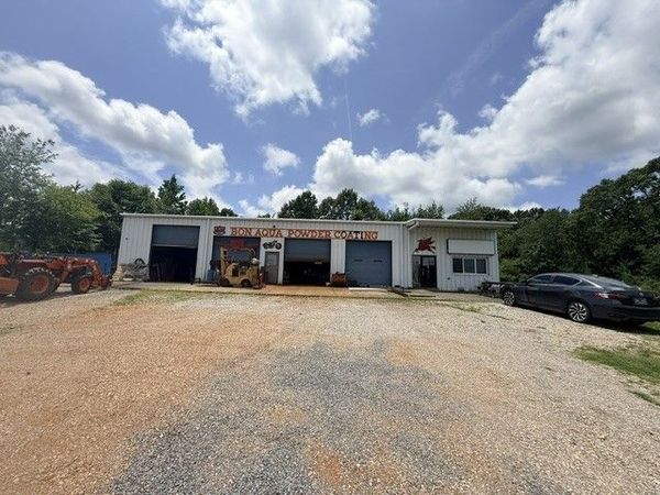 9743 Highway 46 , Bon Aqua, TN 37025