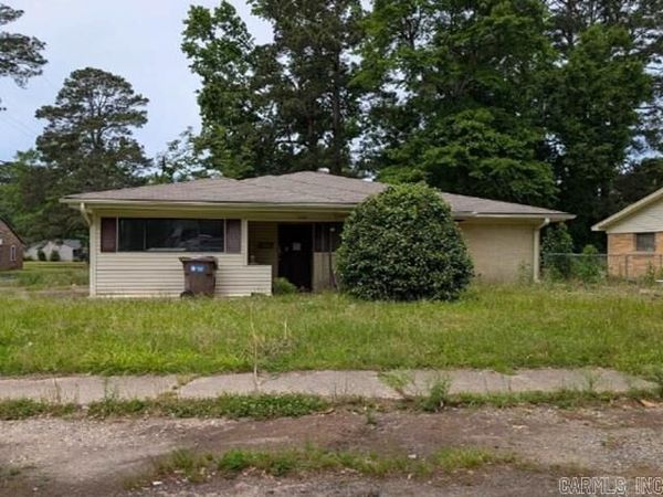 1132 Wallace Street , Malvern, AR 72104