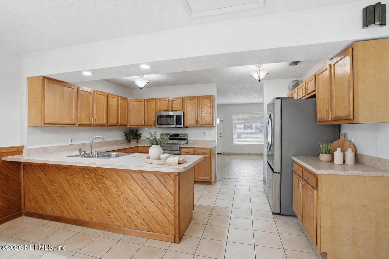 6258 Spring Forest Circle, Jacksonville, FL 32216 Photo