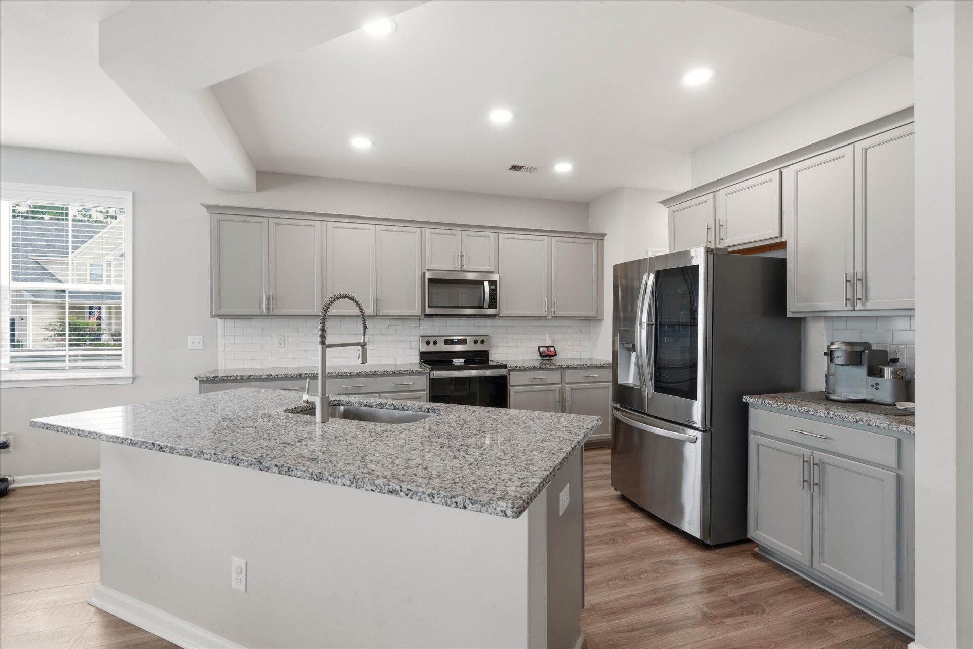 290 Red Leaf Boulevard Photo 10