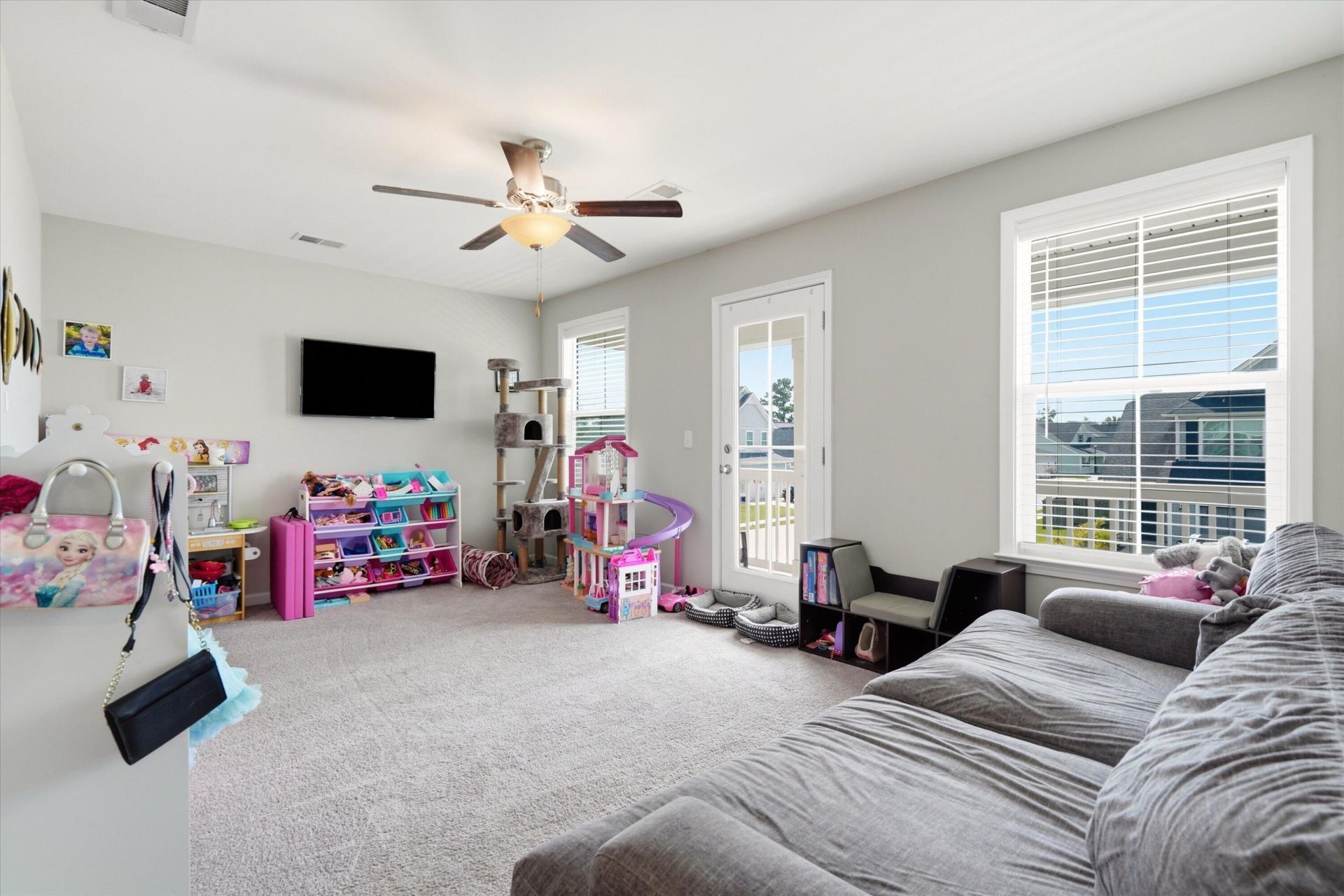290 Red Leaf Boulevard Photo 21