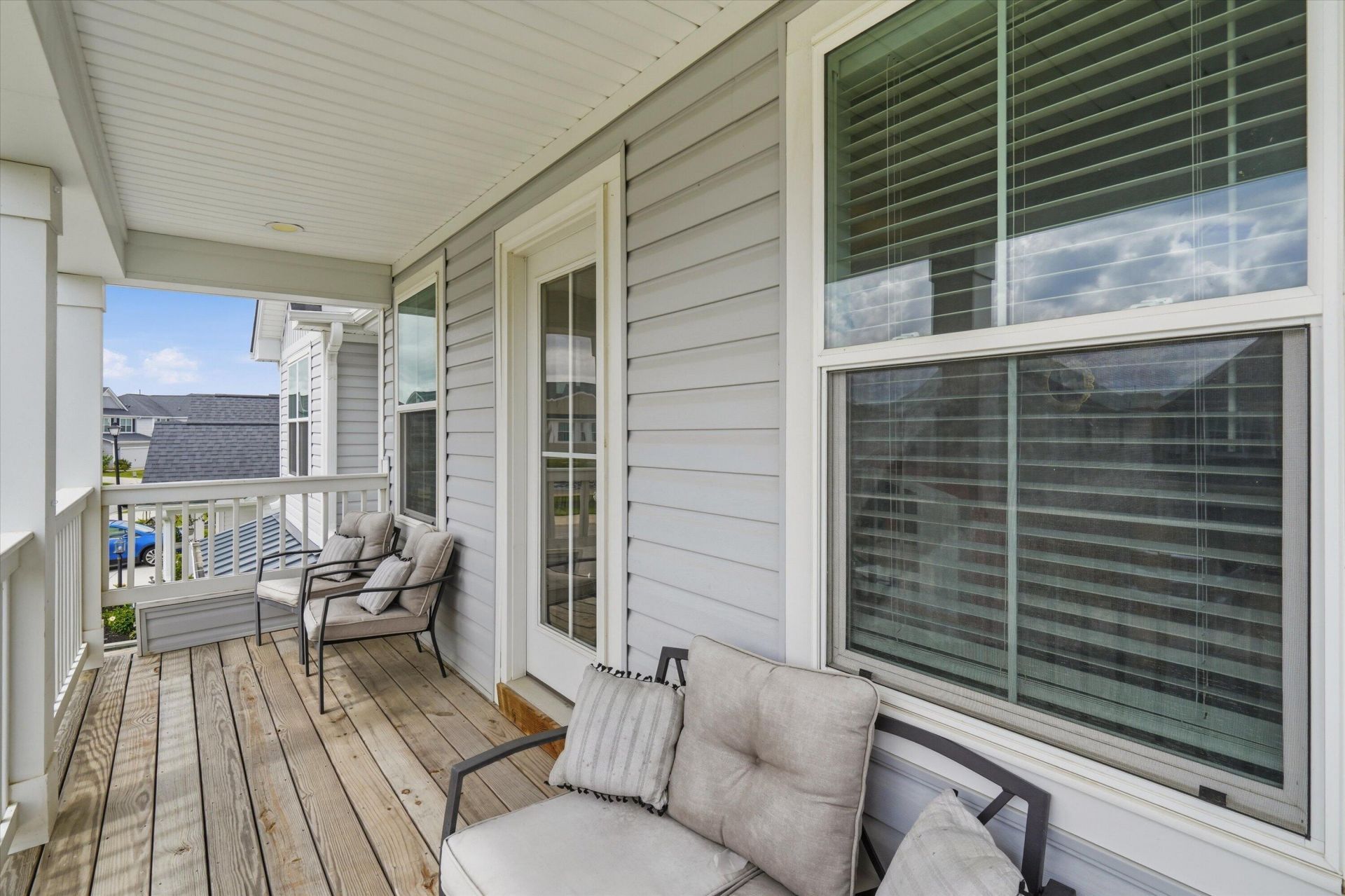 290 Red Leaf Boulevard Photo 23
