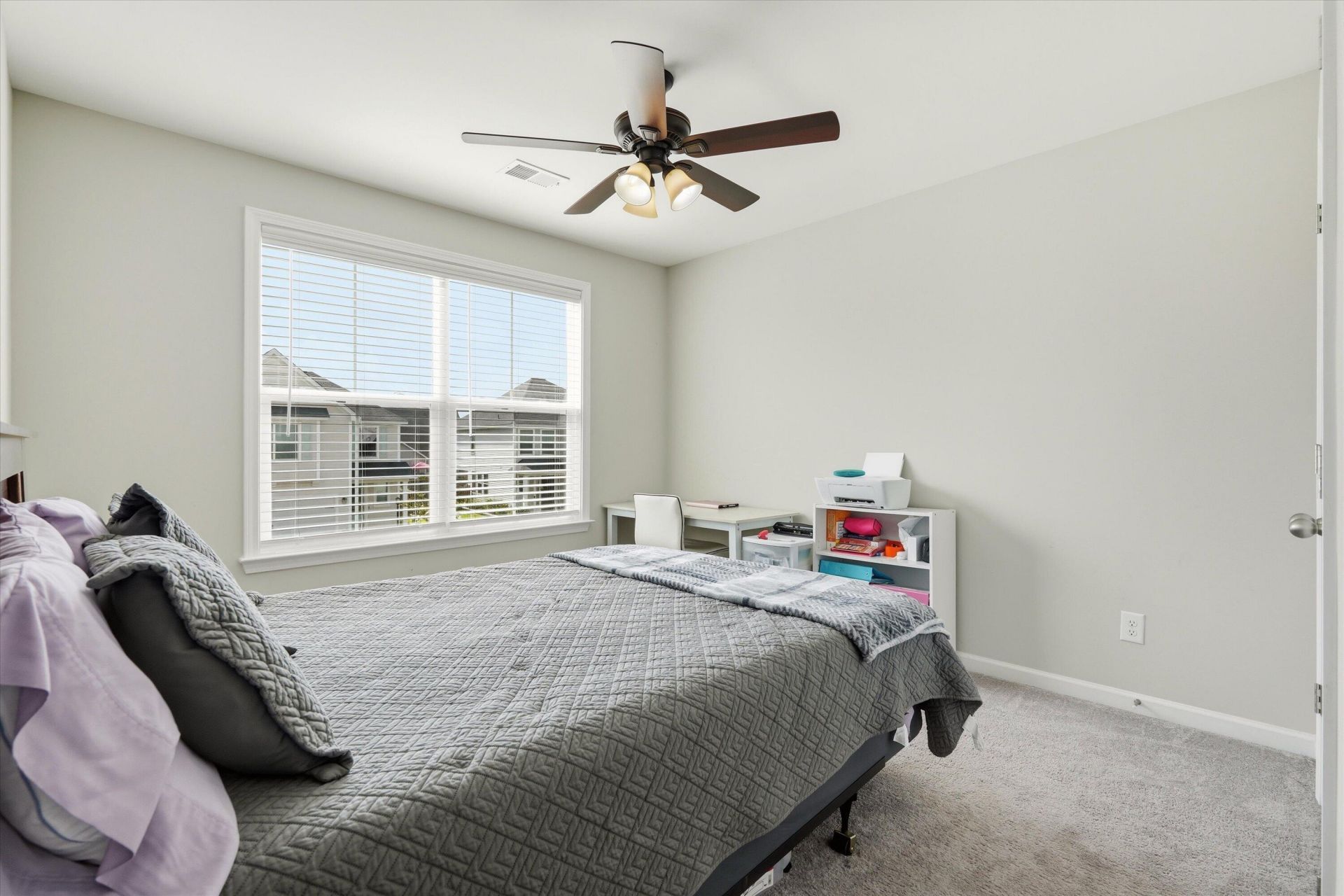290 Red Leaf Boulevard Photo 32