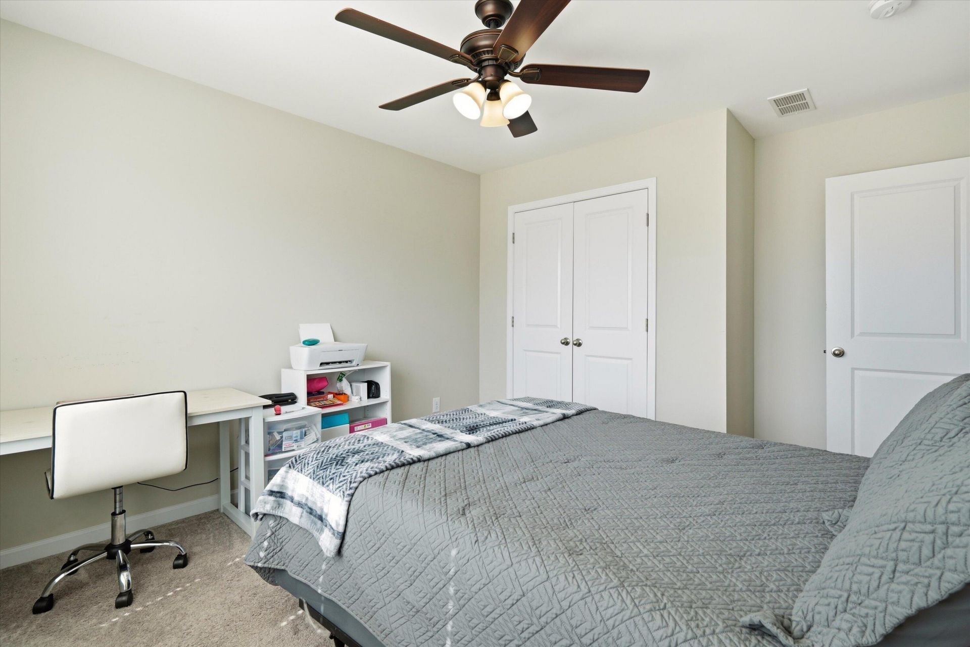 290 Red Leaf Boulevard Photo 33
