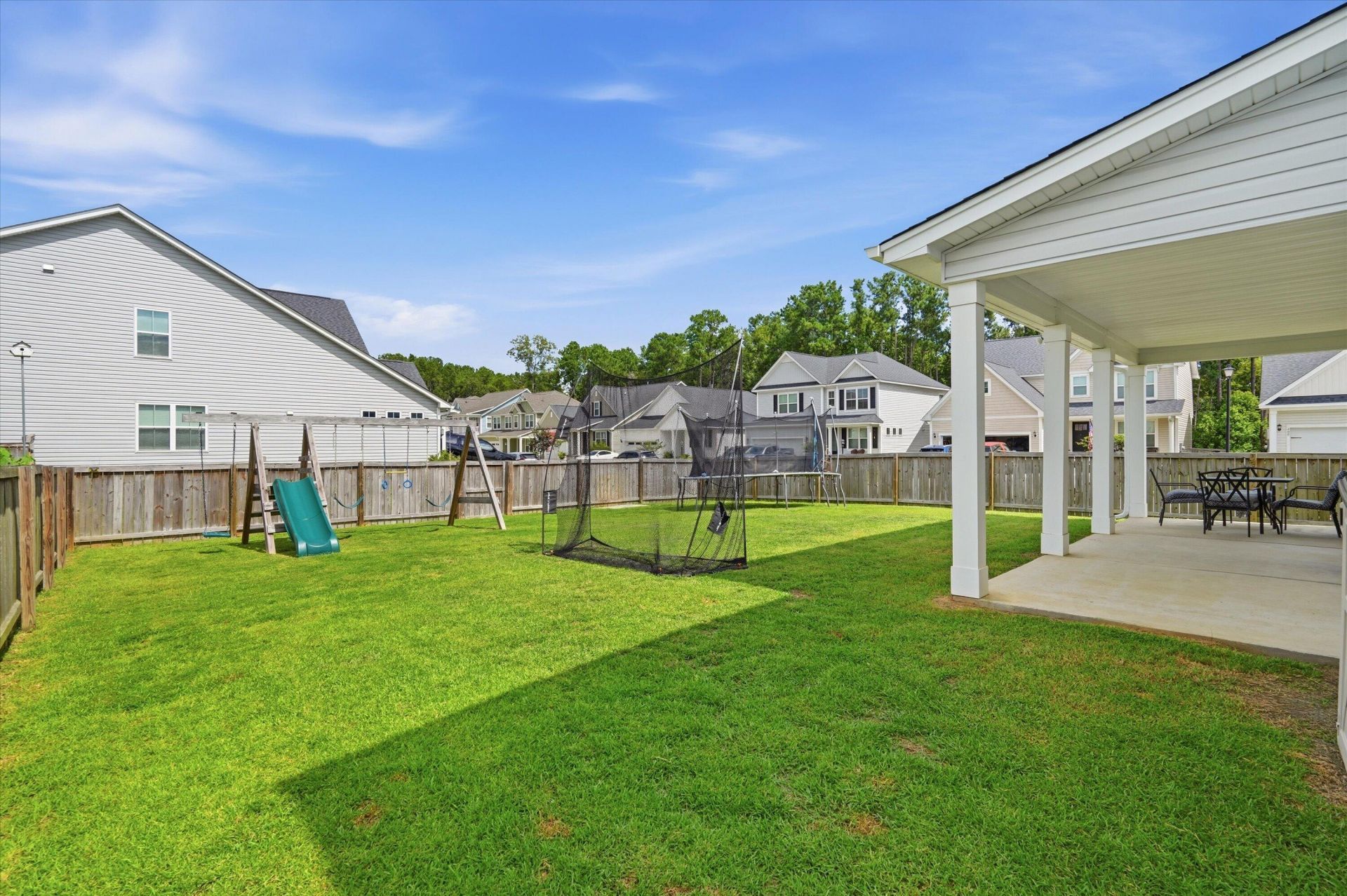 290 Red Leaf Boulevard Photo 44