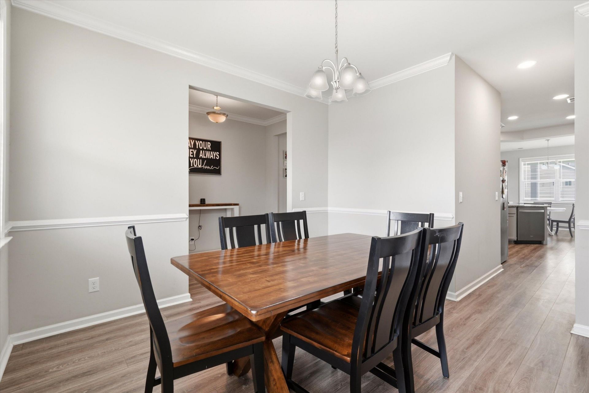290 Red Leaf Boulevard Photo 7