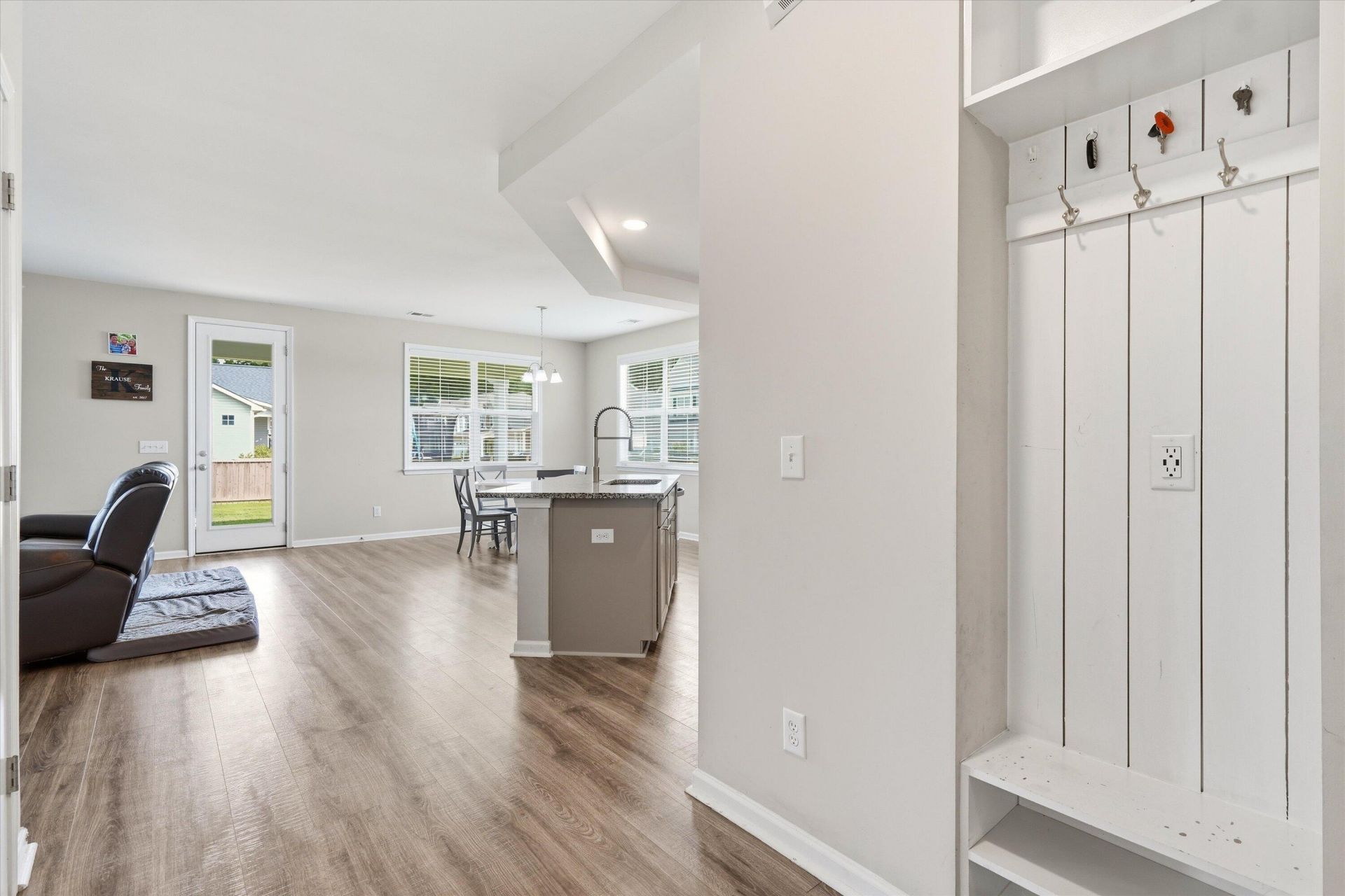 290 Red Leaf Boulevard Photo 8