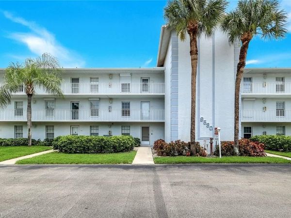 9580 Victoria LN, Unit 205, NAPLES, FL 34109