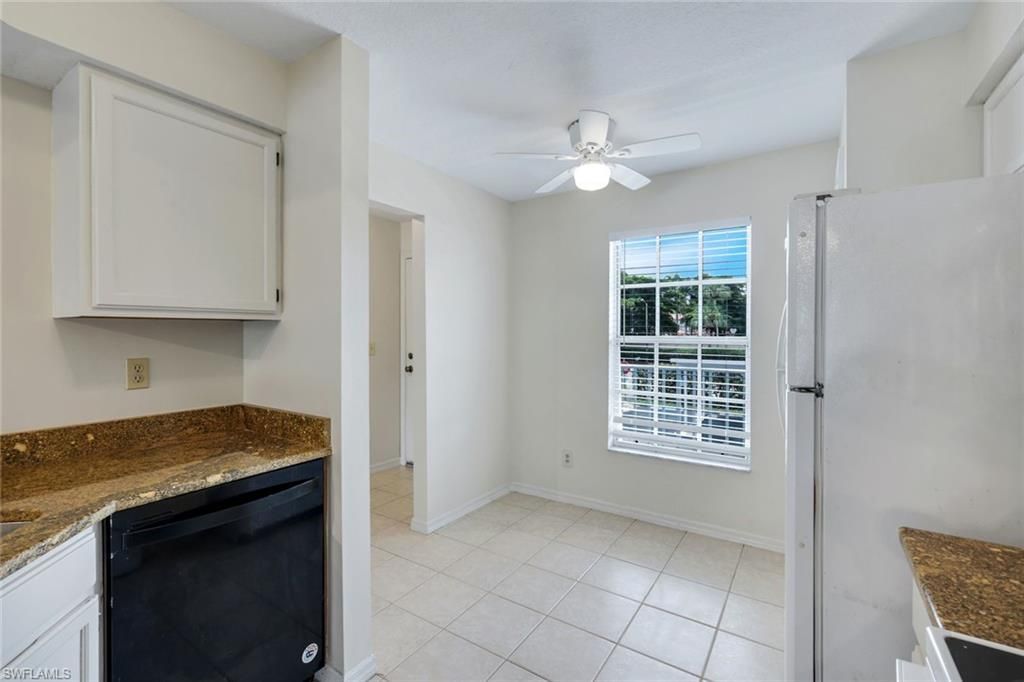 9580 Victoria Ln, Unit 205, Naples, FL 34109 Photo