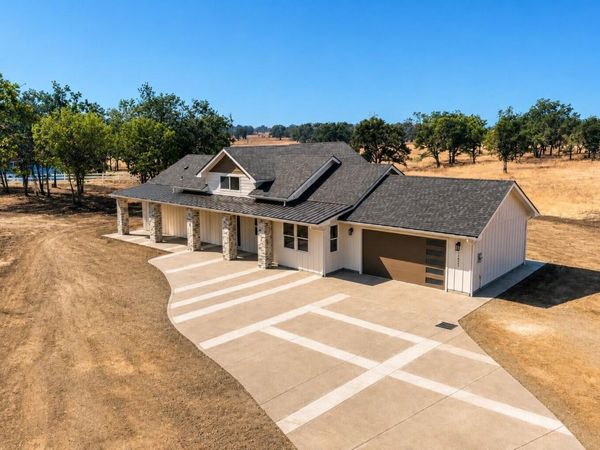 14853 Antioch Road, White City, OR 97503