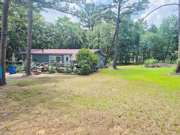 686 Paradise Cove Road , Pottsboro, TX 75076
