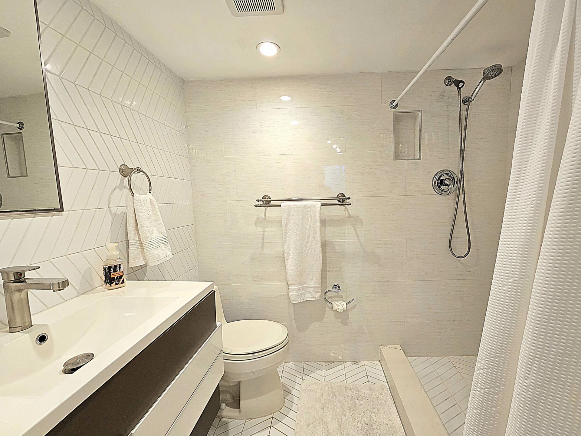 50 SE 12th Street, Unit 2260, Boca Raton, FL 33432 Photo
