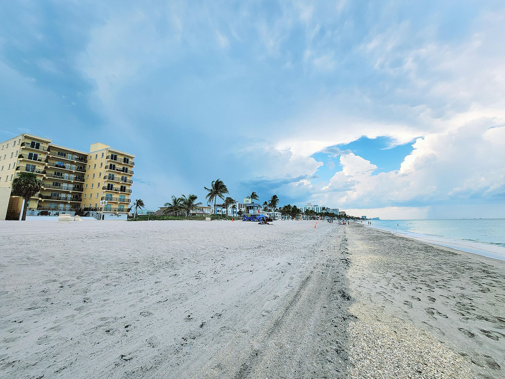 1815 N Surf Road, Unit 503, Hollywood, FL 33019 Photo