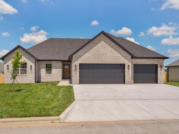 3017 E Heritage Street , Republic, MO 65738