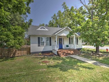 700 SHERWOOD AVE, WAYNESBORO, VA 22980