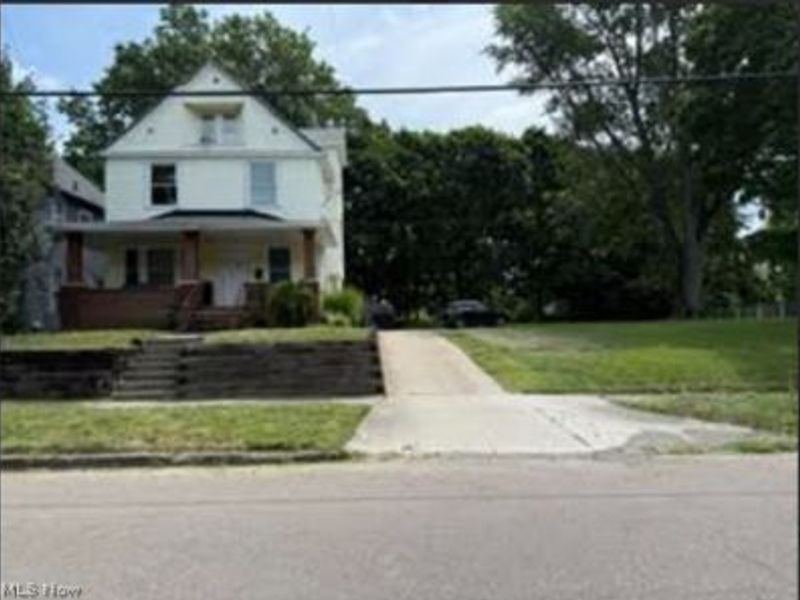 651 Kling Street, Akron, OH 44311 Photo 1