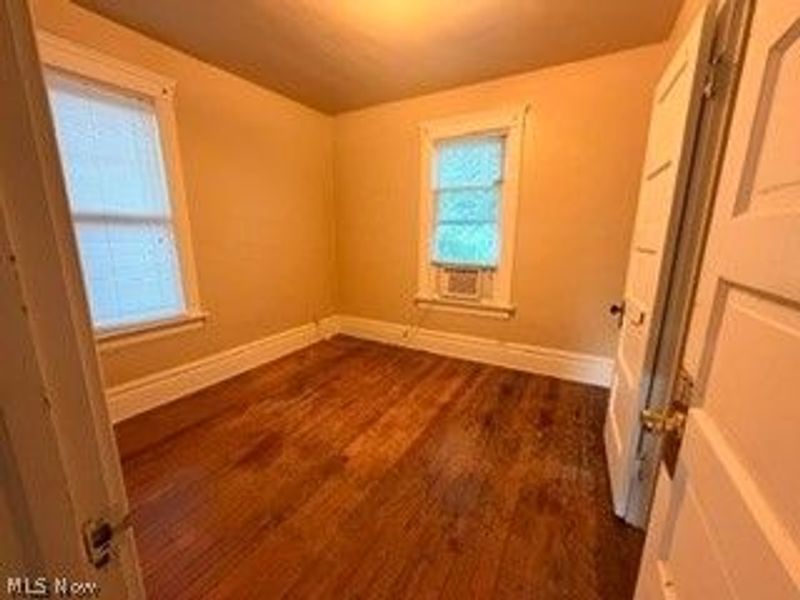 651 Kling Street, Akron, OH 44311 Photo 14